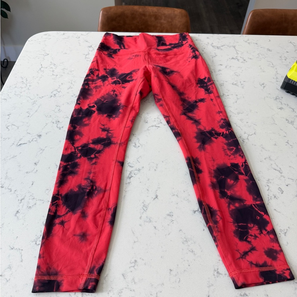 Lululemon Athletica Red and Black Tie-Dye Leggings